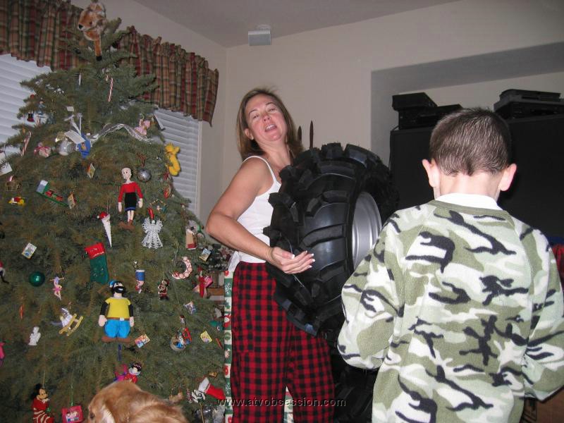 03. Yeah! Miren lifts her own 589's.  Now I can drive my own Quad.jpg