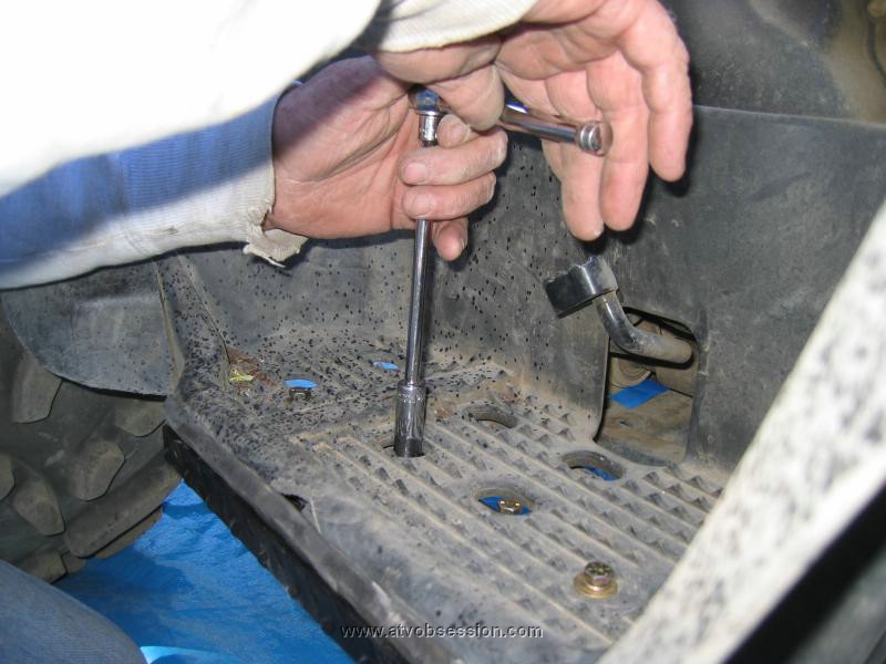 10. Step 8. Insert bolts and tighten..jpg