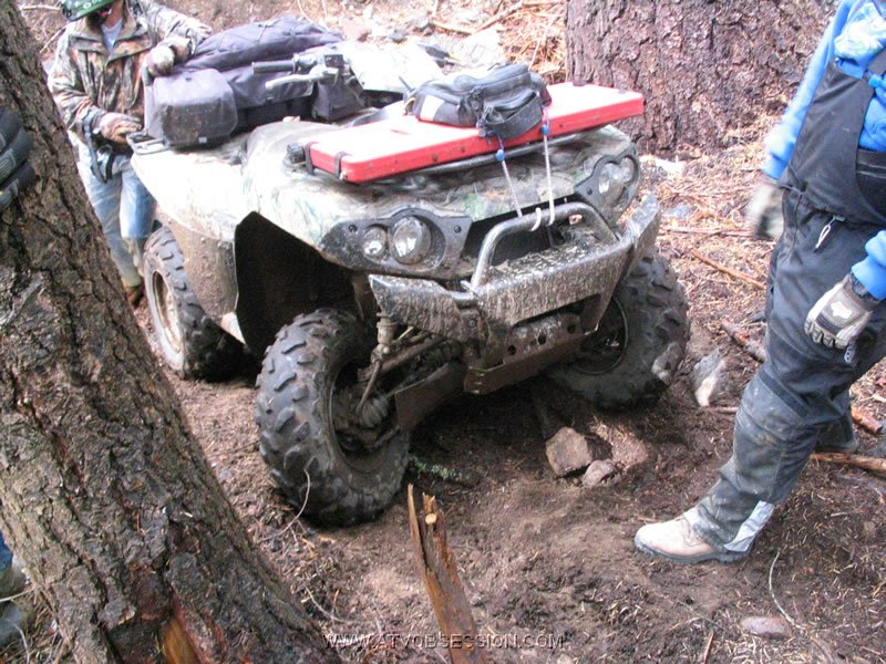 01. The trip started off omniously, with Dave busting a tie rod..jpg