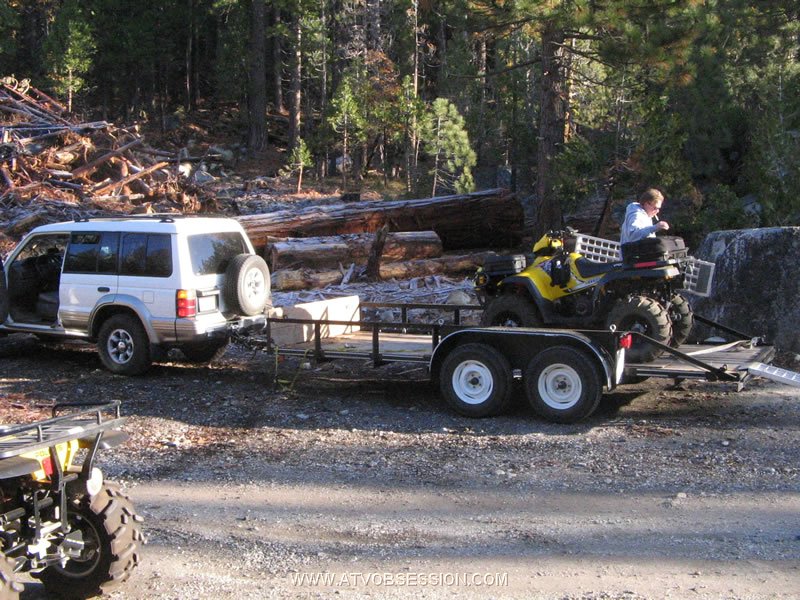 02. Bill unloading the monster..jpg