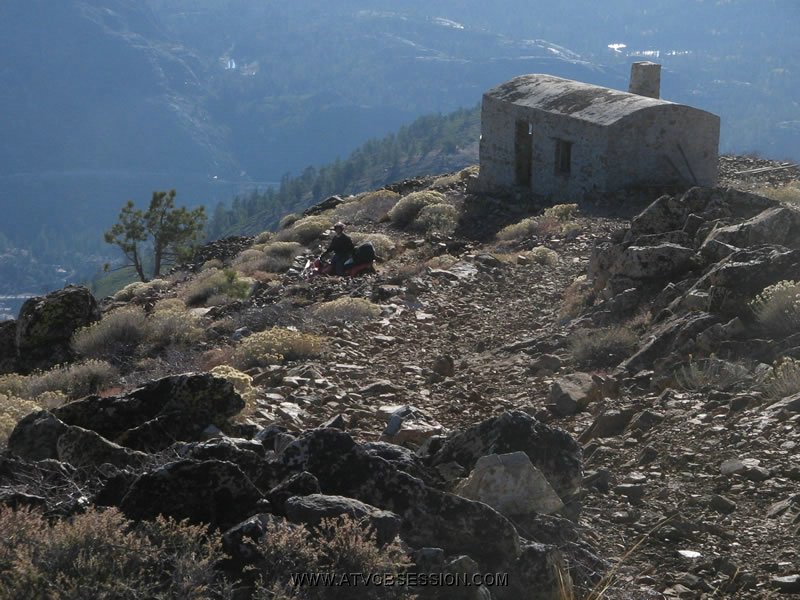 49. Bill didn't understand we driving off...and he leaves so Larry waits while I go get him..jpg