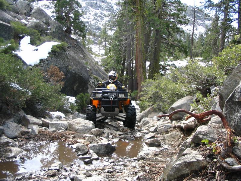 069. Ken drives up for his attempt..jpg