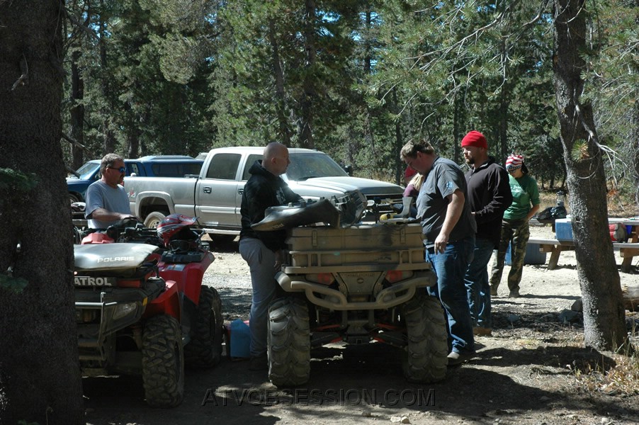 17. Both 800's aren't idling very well, so Chadd helps out..jpg