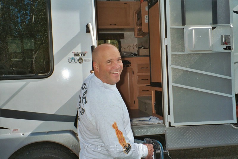 039. Larry is all smiles..almost ready to hit the road..jpg
