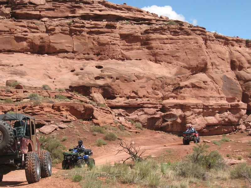 092. We passed a Jeep coming out..jpg