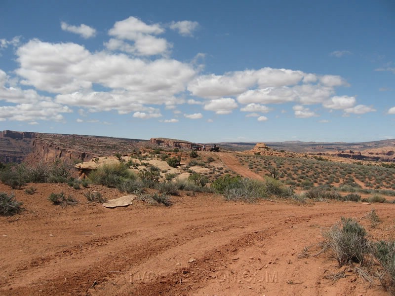 132. Larry and Dusty just leaving the lunch spot..jpg