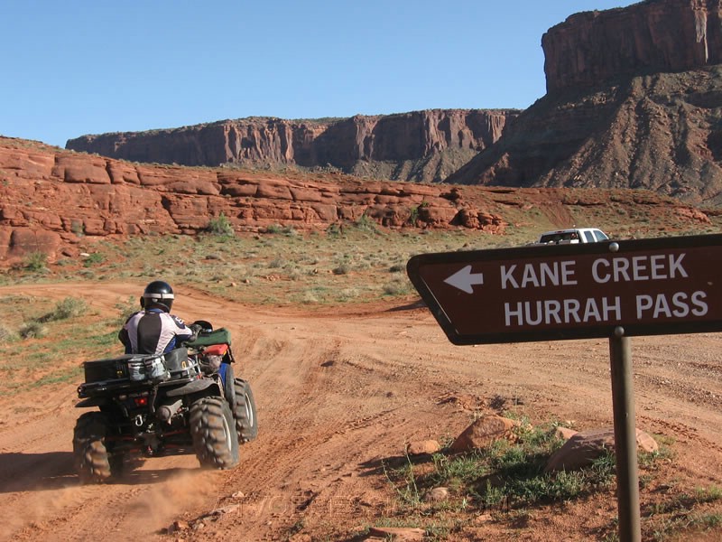 238. We make the turn to Kane Creek..jpg
