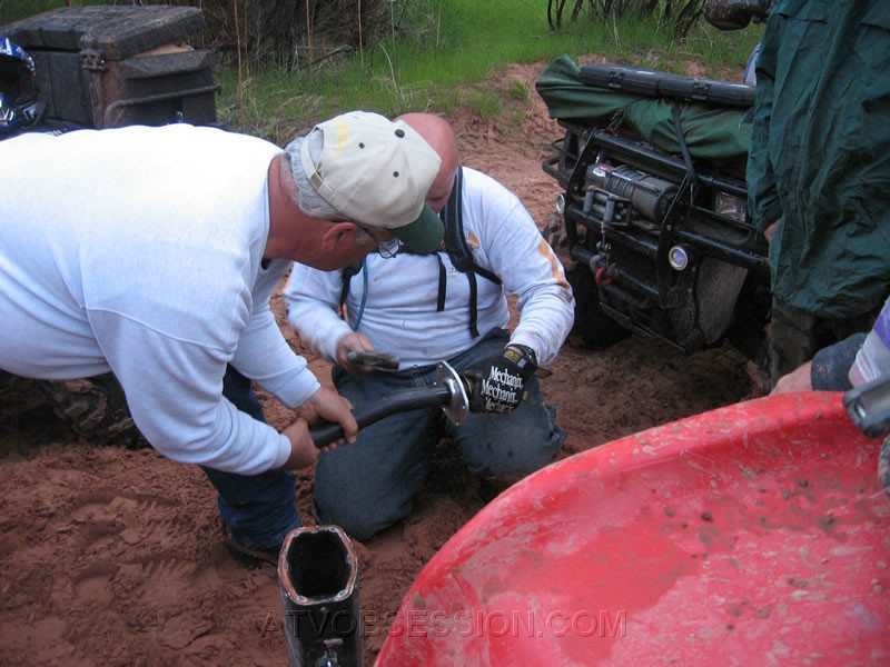 257. Ooooh...a hammer!.jpg