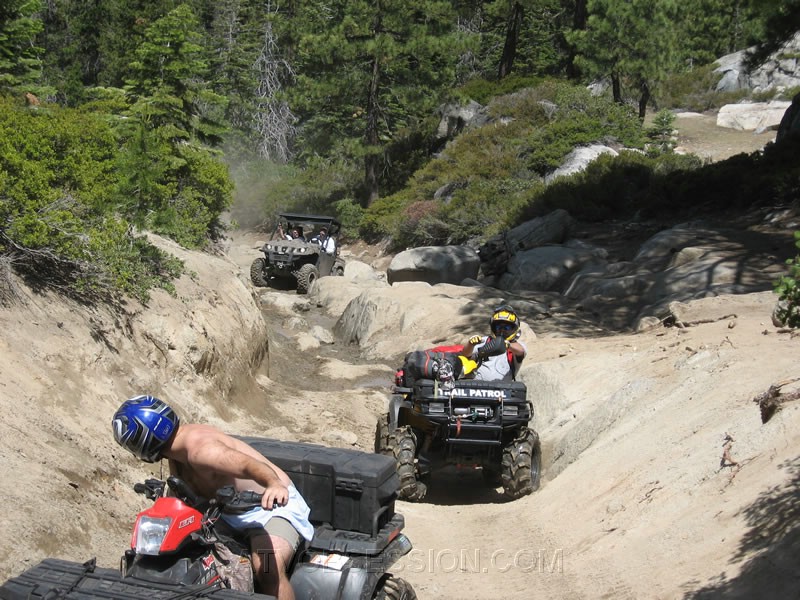 053. Dusty checks on Bill and Larry on Walker Hill..jpg