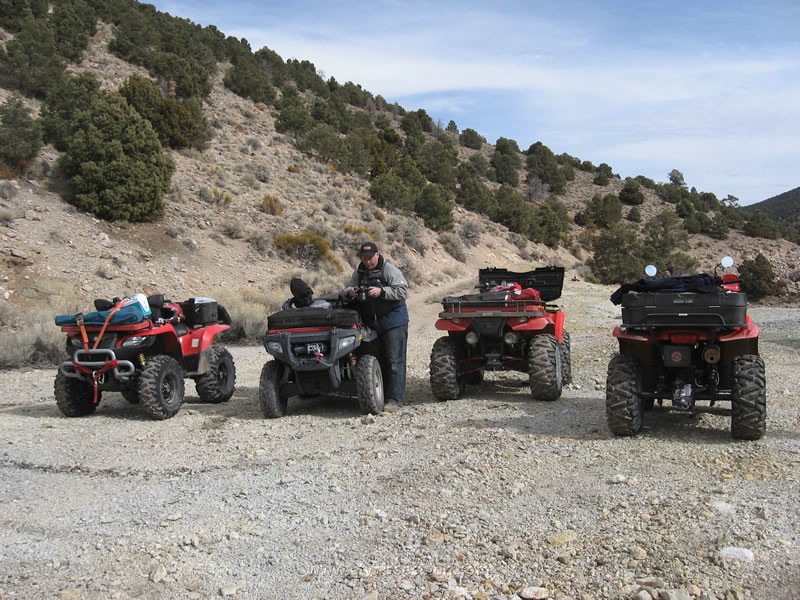 119. So he fiddles with it..jpg