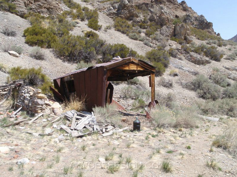 061. One of many falling buildings..jpg