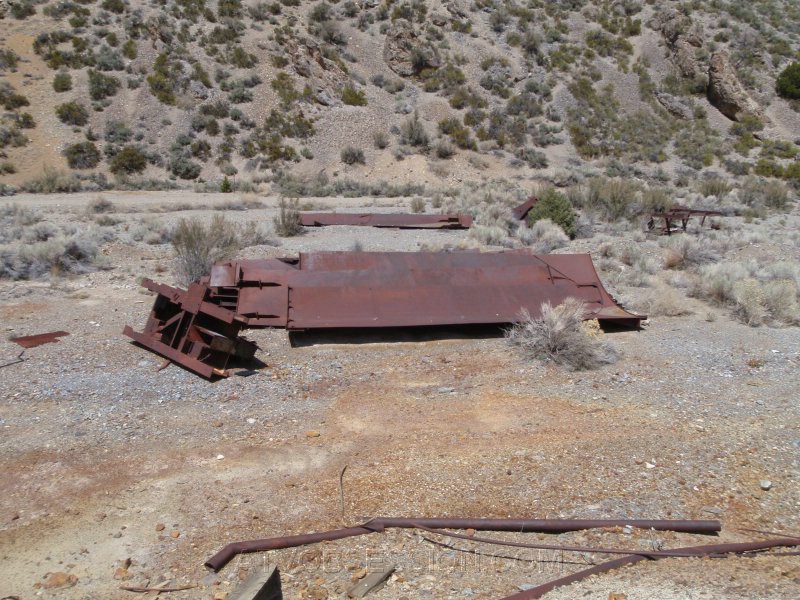 076. Tons of scrap metal lying around..jpg